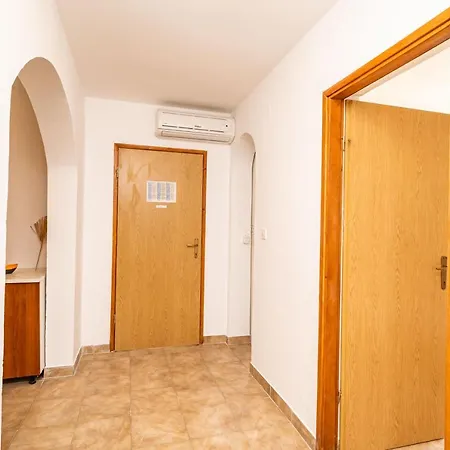 Cerjak Appartement Slano